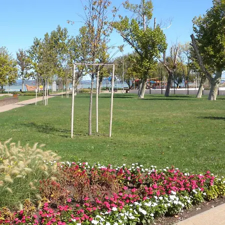 In Fonyod/balaton 33083 Apartment *