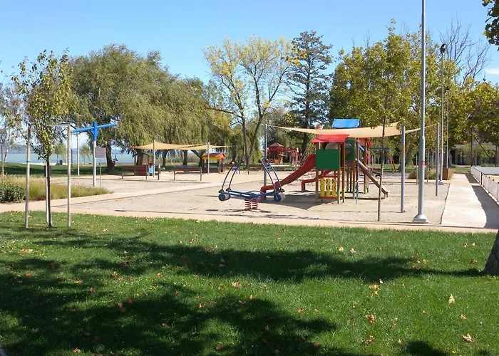 In - Balaton 33083 * Fonyód